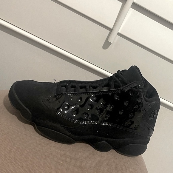 Air Jordan 13 Retro Cap Gown
